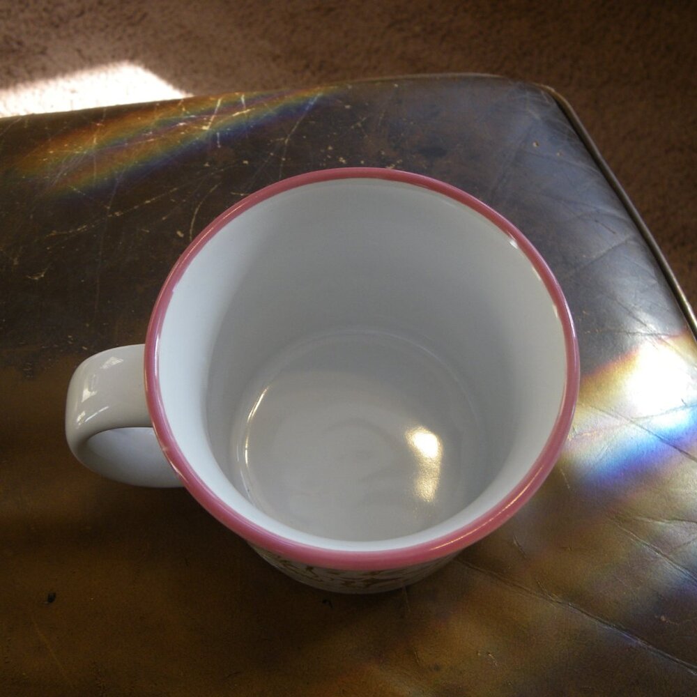 Disney Princesses Large 20 oz. Ceramic Coffee Mug Gold Sketches & Pink Rim - Picture 4 of 5